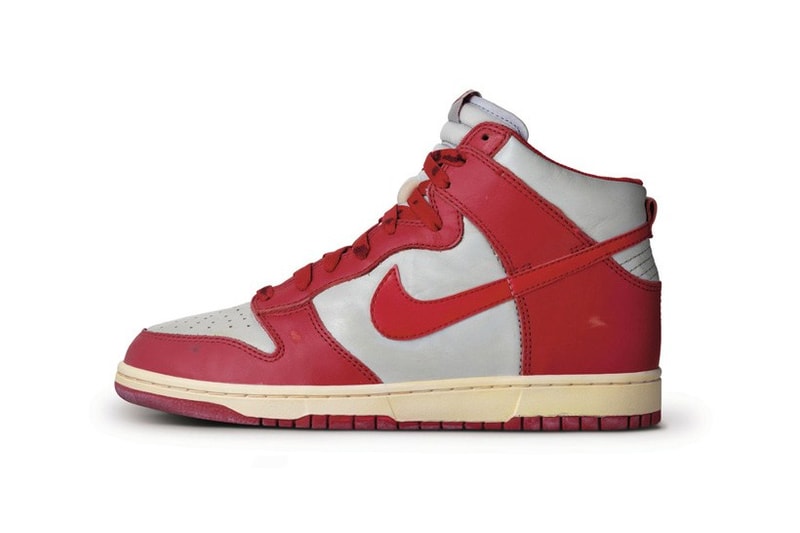 Nike が Dunk High の“カレッジカラープログラム”モデルを初復刻