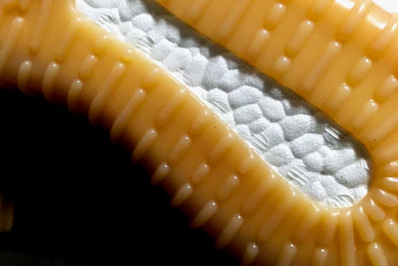 Yeezy Boost 750 ニューモデルはグレイカラー？