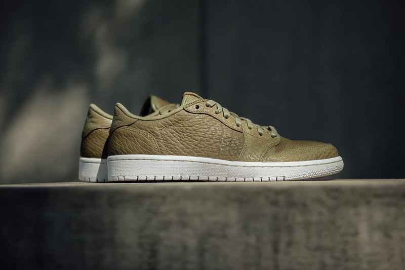 スウッシュの無い Air Jordan 1 Retro Low パック