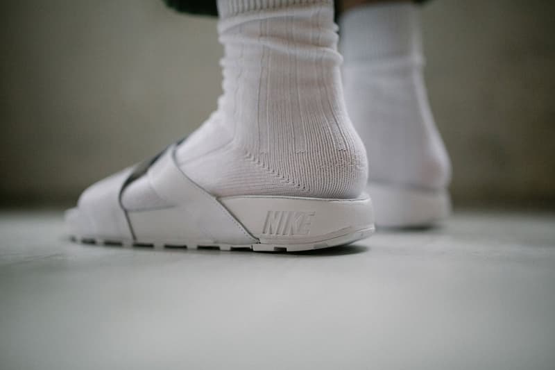 NikeLab が新作のスライド "TAUPO" をリリース