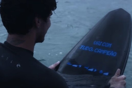 Samsung よりイノベーティブなサーフボード “Galaxy Surfboard” が登場