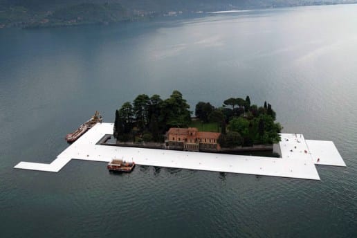 “The Floating Piers” : イタリアの湖に期間限定で橋をかけるランドアート