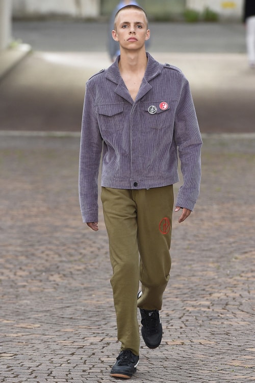 Gosha Rubchinskiy 2017 Spring/Summer コレクション