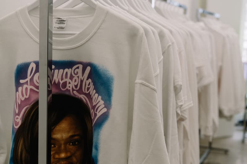 パリにて開催中の “The Life of Pablo” ポップアップショップ 