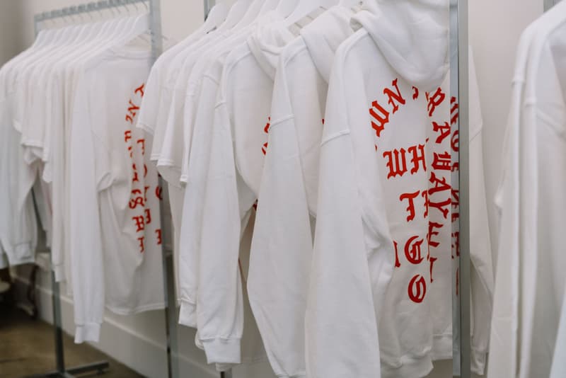 パリにて開催中の “The Life of Pablo” ポップアップショップ 