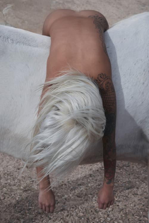 Yeezy Season 2 の Zine を Kanye West が公開