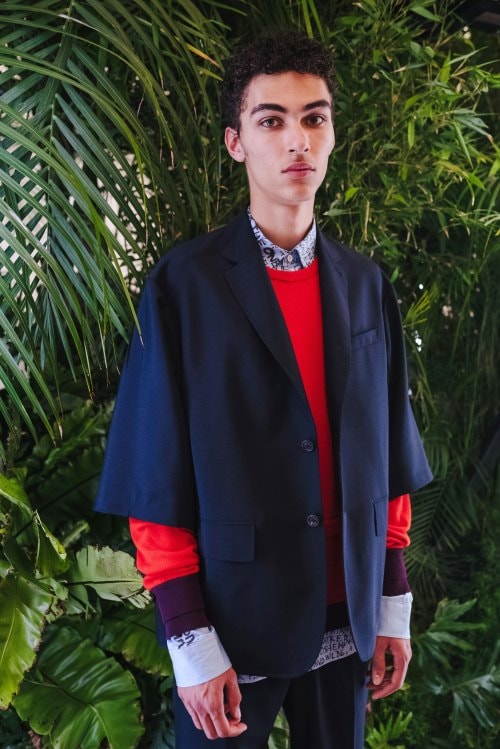 OAMC 2017 Spring/Summer Menswear Show のクロースアップ