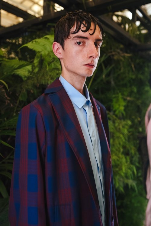 OAMC 2017 Spring/Summer Menswear Show のクロースアップ