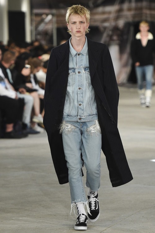 OFF-WHITE 2017 Spring/Summer コレクション