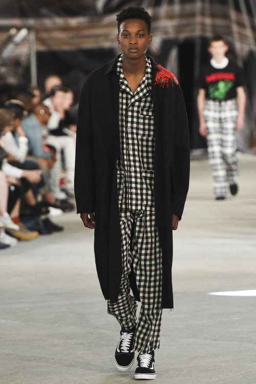 OFF-WHITE 2017 Spring/Summer コレクション