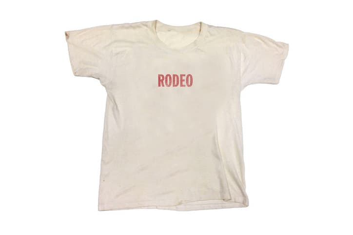 Travis Scott が Rodeo の最新ツアーグッズをドロップ