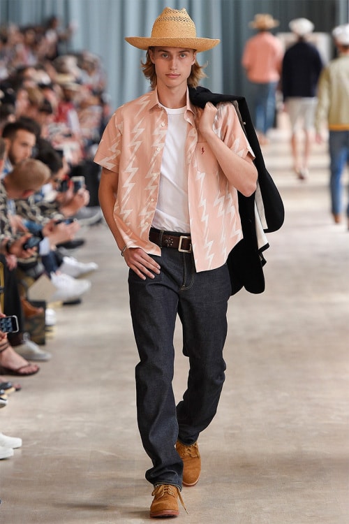 Pitti Uomoでの初ランウェイとなったvisvim 2017 Spring/Summer コレクション