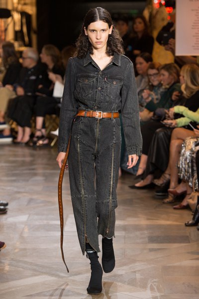 Vetements 合計18ブランドとコラボした 2017 Spring/Summer コレクション