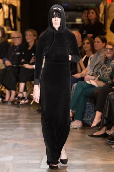 Vetements 合計18ブランドとコラボした 2017 Spring/Summer コレクション