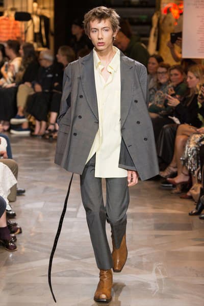 Vetements 合計18ブランドとコラボした 2017 Spring/Summer コレクション