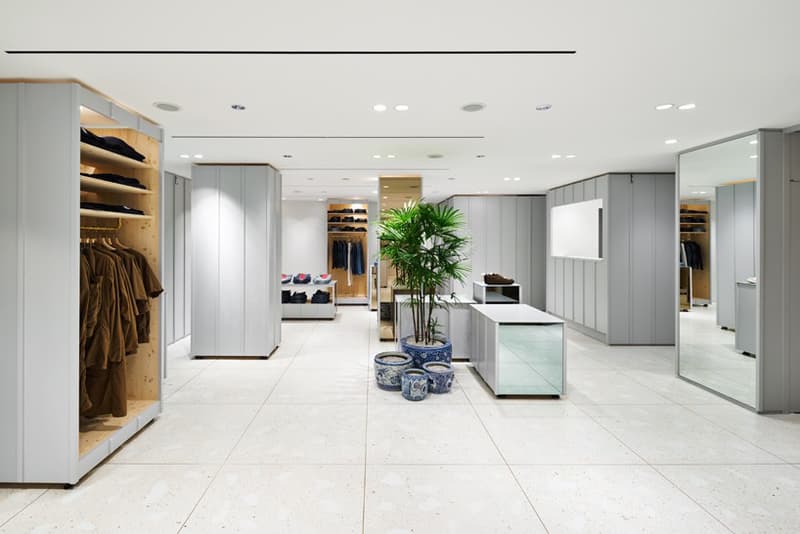 『BEAMS JAPAN』の2階と3階の内装デザインにクローズアップ