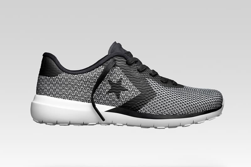 Converse より Nike の Hyperfuse構造を用いた Auckland Runner が登場