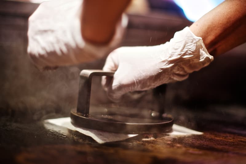 Eats: HENRY'S BURGER