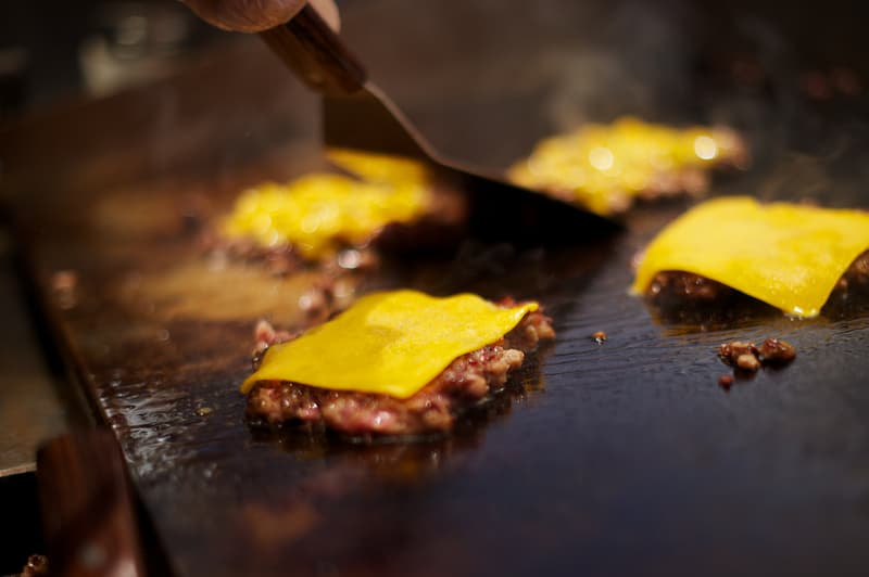 Eats: HENRY'S BURGER