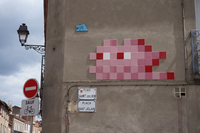 Invader の作品がフランス・トゥールーズの街に現る