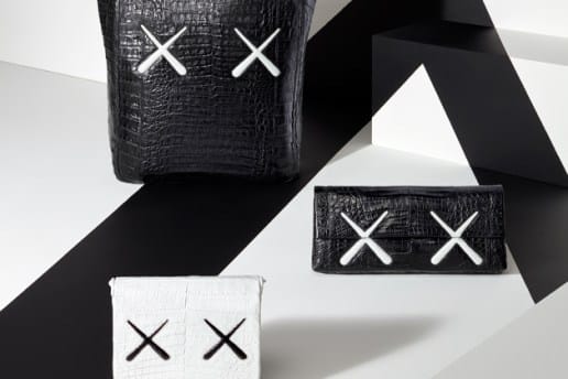 KAWS x Nancy Gonzalez モノクロバッグコレクション