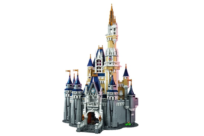 Disney のシンボル『シンデレラ城』が 4000 ピースのLEGO® に