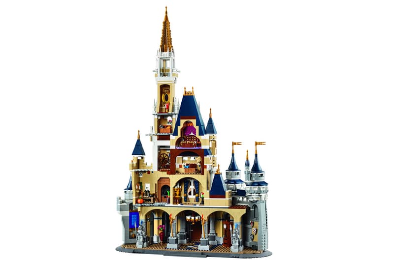 Disney のシンボル『シンデレラ城』が 4000 ピースのLEGO® に