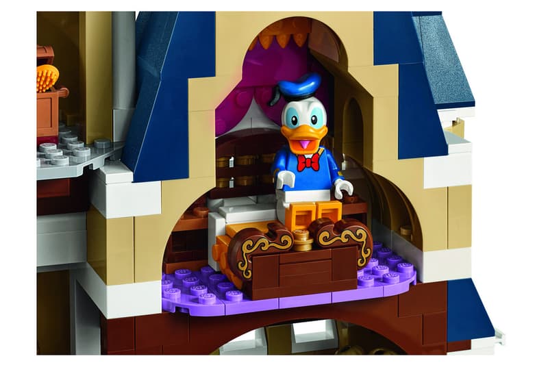 Disney のシンボル『シンデレラ城』が 4000 ピースのLEGO® に