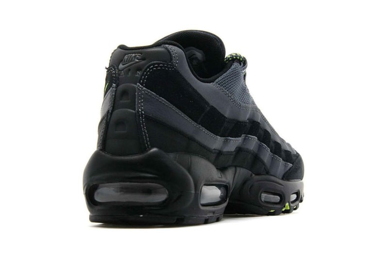 “Neon”をディテールに取り入れた Nike Air Max 95 