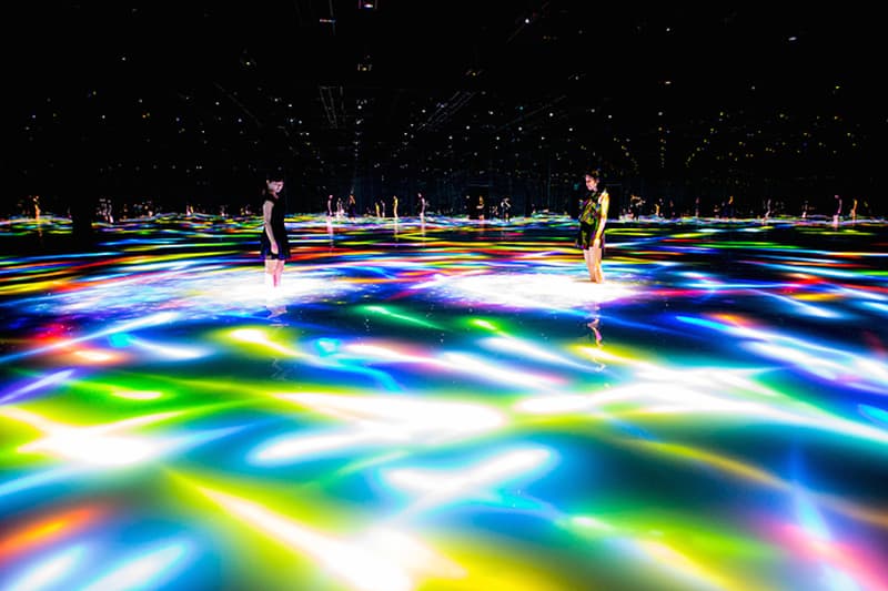 teamLab と DMM.com によるデジタルアート作品展 “DMM. PLANETS Art by teamLab”
