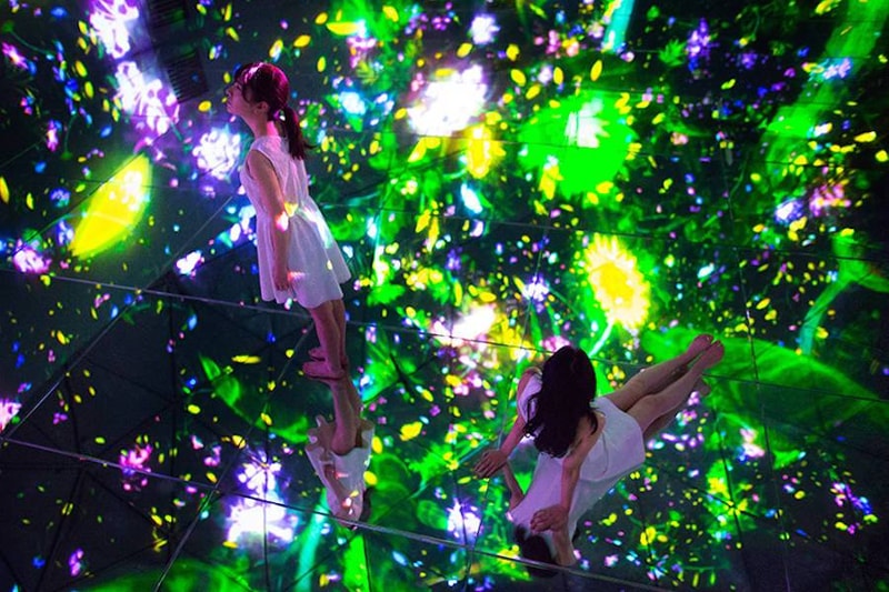 teamLab と DMM.com によるデジタルアート作品展 “DMM. PLANETS Art by teamLab”