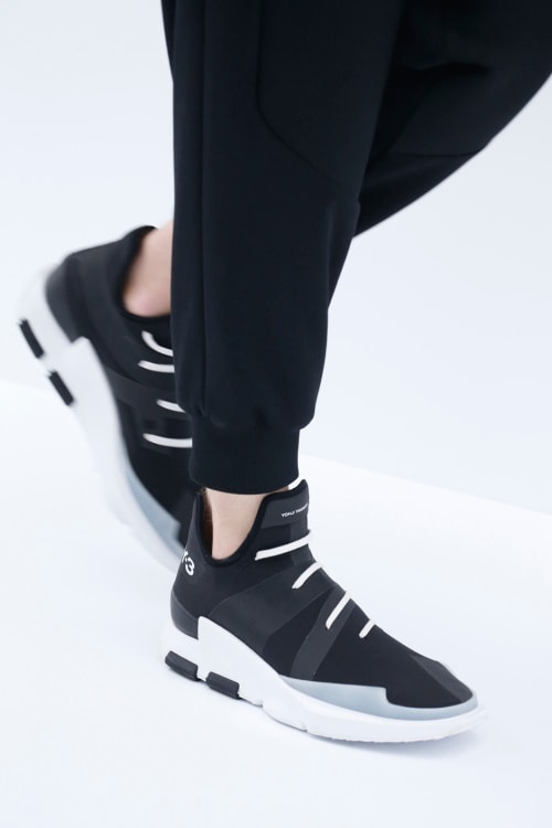 Y-3 2017 Spring/Summer フットウエアコレクション