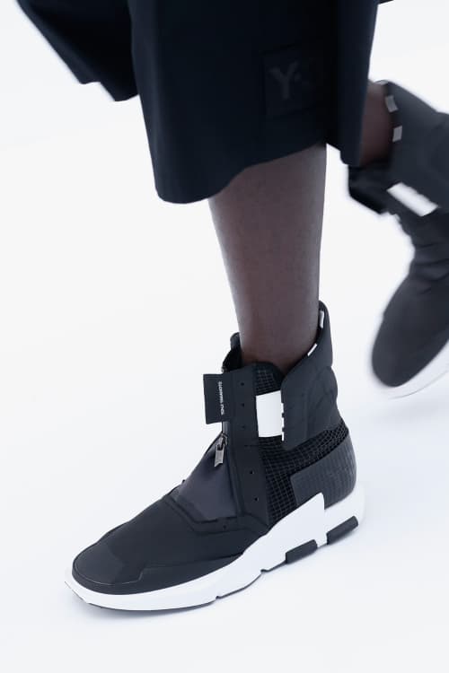 Y-3 2017 Spring/Summer フットウエアコレクション