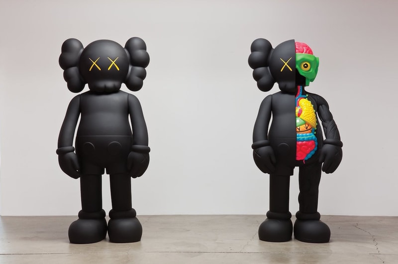KAWS アート本『WHERE THE END STARTS』のローンチを記念したエキシビジョンをテキサスで開催