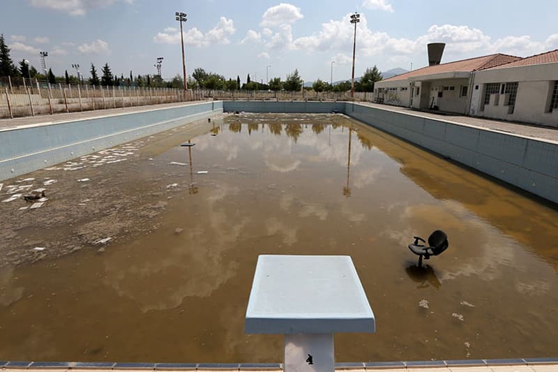忘れ去られたオリンピック会場跡地の風景