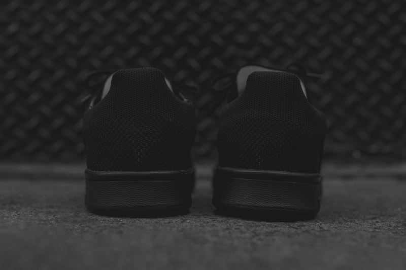 オールブラックの adidas Originals Stan Smith Primeknit