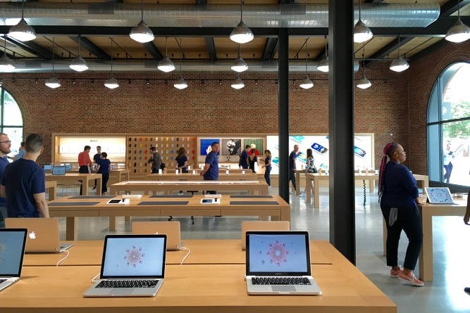 ブルックリンに新たな Apple Store がオープン