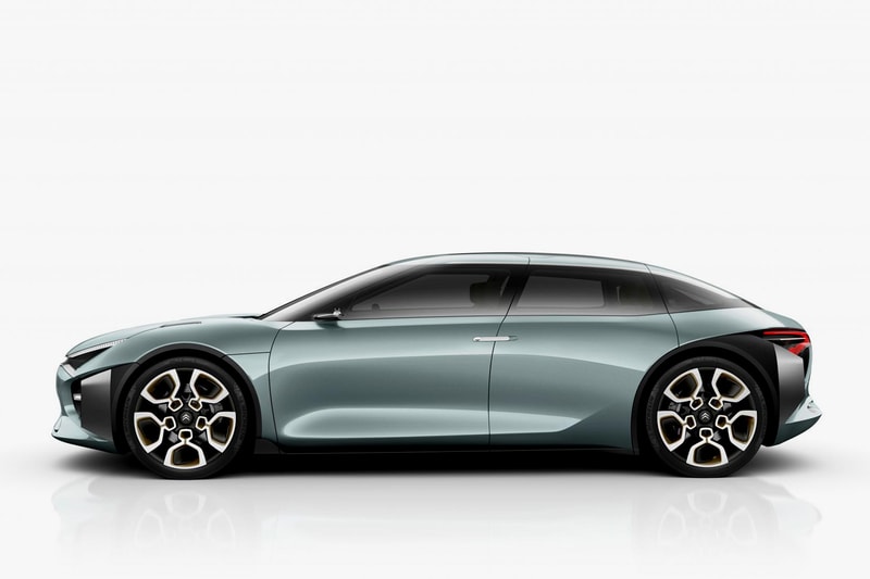 Citroën がパリモーターショーに向けたコンセプトカー CXPERIENCE を発表