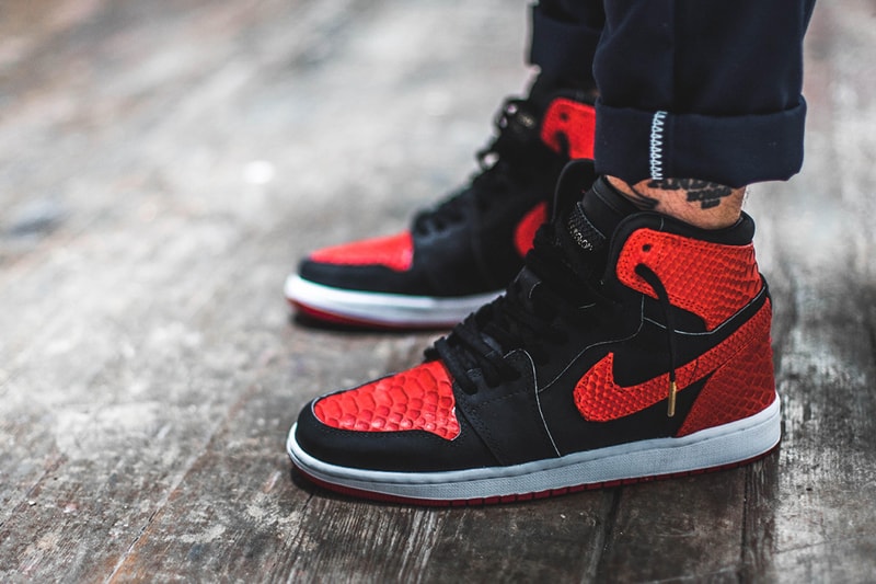 Air Jordan 1 “Banned” を贅沢にアップデートした The Shoe Surgeon のカスタムシューズ