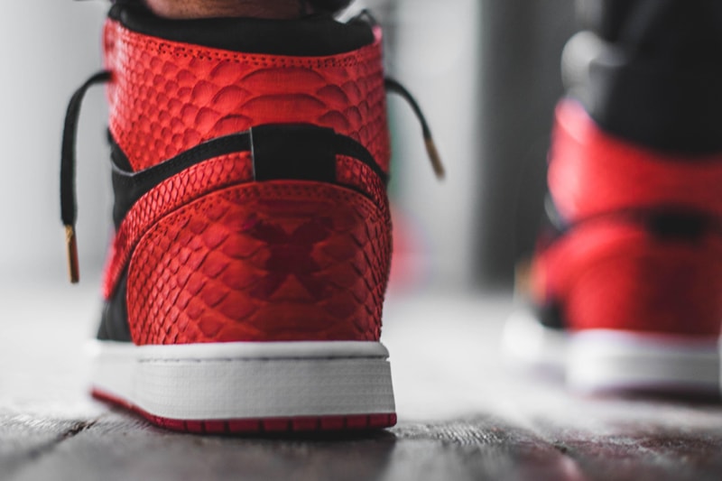 Air Jordan 1 “Banned” を贅沢にアップデートした The Shoe Surgeon のカスタムシューズ