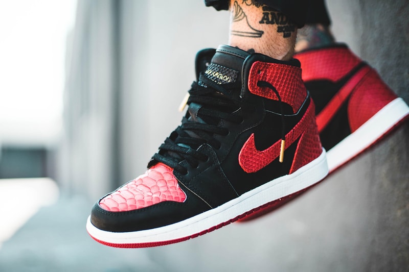 Air Jordan 1 “Banned” を贅沢にアップデートした The Shoe Surgeon のカスタムシューズ