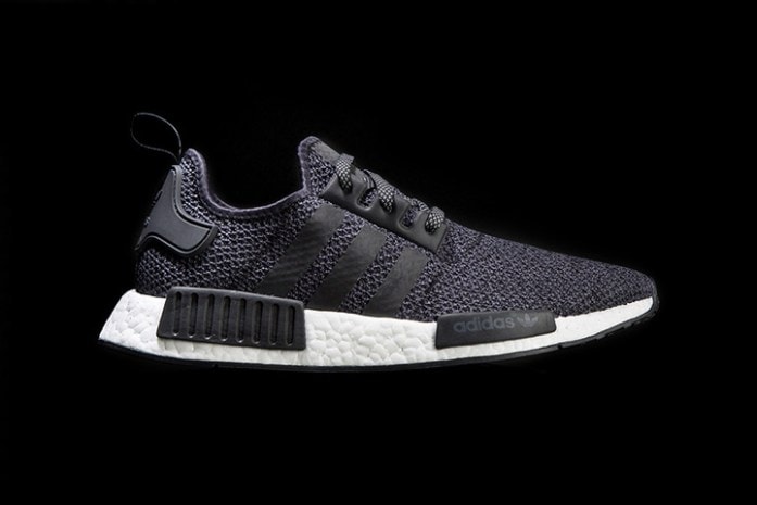 Champ Sports による、第2弾目の adidas Originals NMD はオールブラックで登場