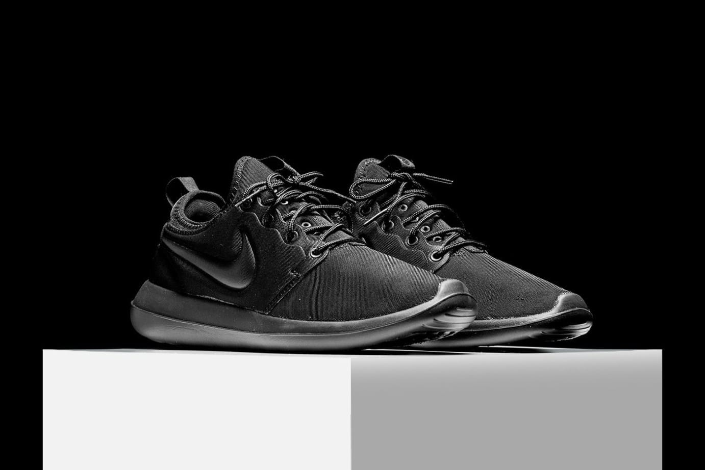 Nike Roshe Two の新色 “Ultra Black” が 