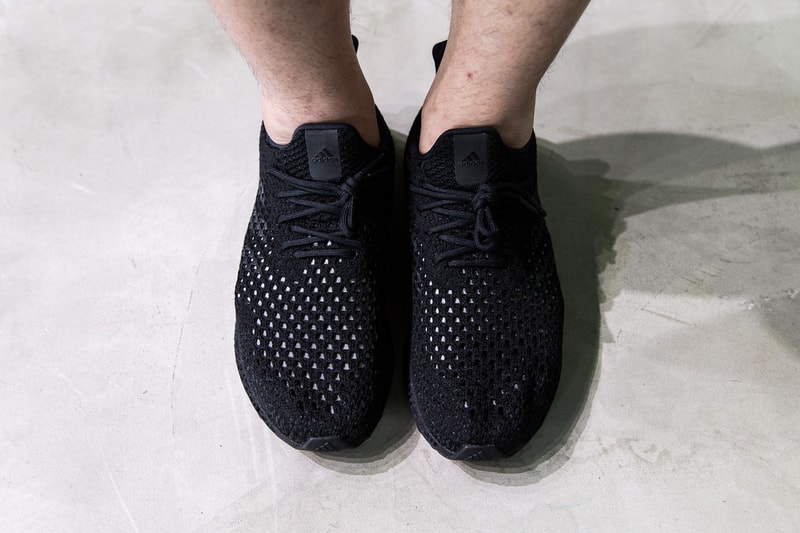 3Dプリントのソールユニットを搭載した adidas Futurecraft にクローズアップ