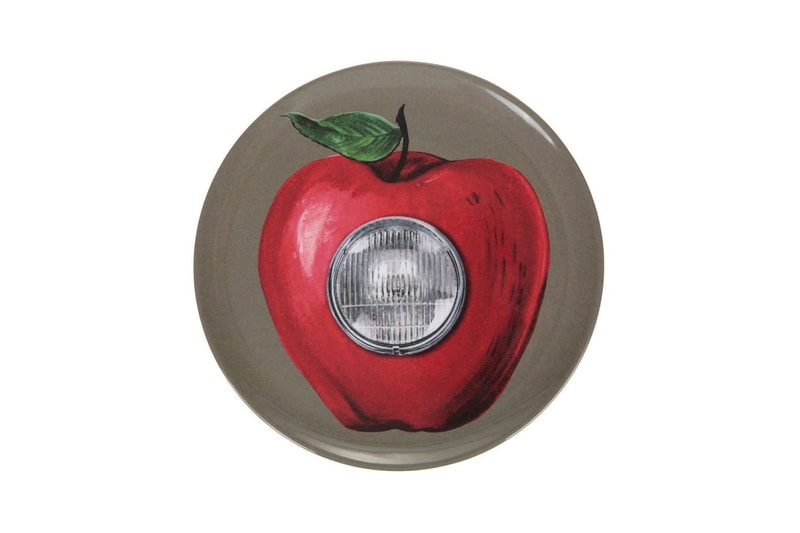 UNDERCOVER の GILAPPLE がプレートで登場