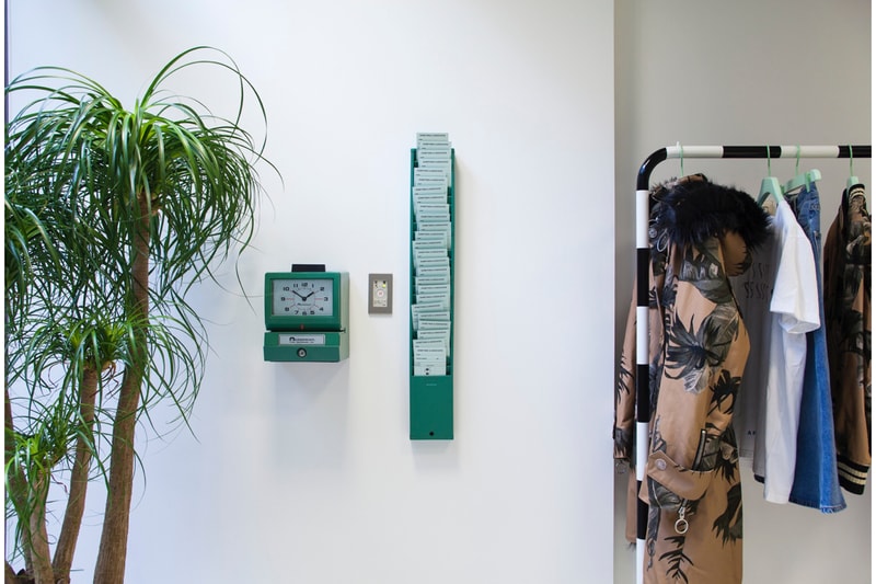 『"SOMETHING & ASSOCIATES" c/o OFF-WHITE™ TOKYO』がグランドオープン　Babylon LA、fragment design などのコラボコレクションも展開