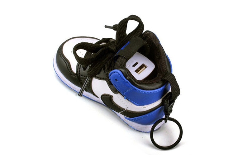 Air Jordan 1 型のモバイルバッテリー