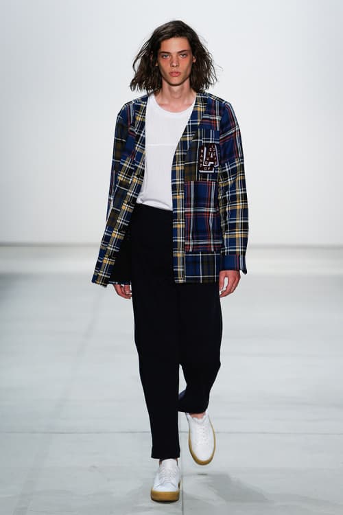 再始動した Band of Outsiders の 2017 Spring/Summer ランウェイ