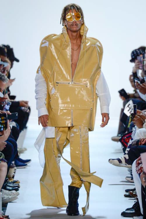 HOOD BY AIR が 2017 Spring/Summer コレクションで大手ポルノ配信サイト Pornhub とチームアップ