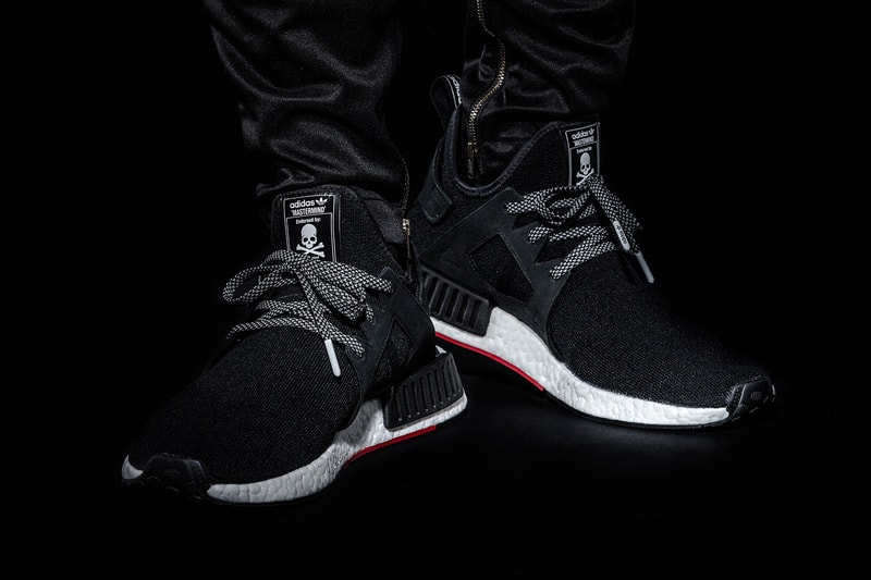 mastermind JAPAN x adidas Originals コラボレーションシューズにクローズアップ